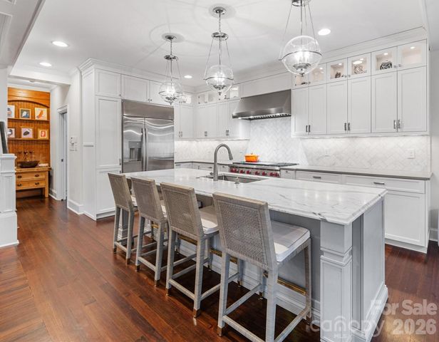 1201 Belgrave Place, Charlotte, NC 28203