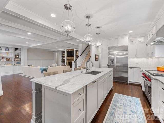 1201 Belgrave Place, Charlotte, NC 28203