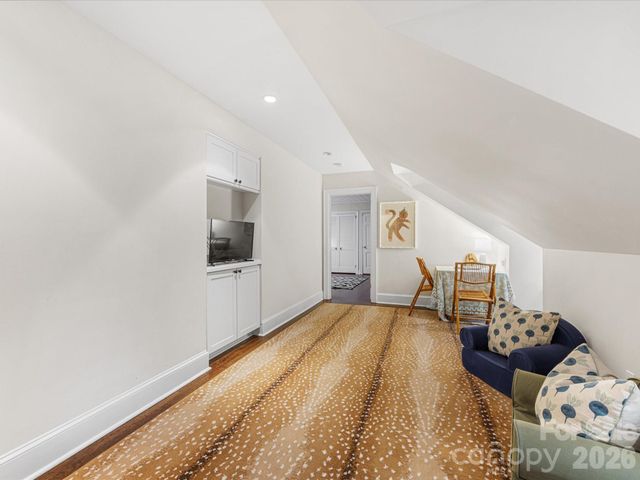 1201 Belgrave Place, Charlotte, NC 28203