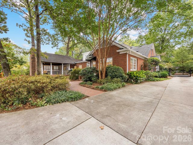 1201 Belgrave Place, Charlotte, NC 28203