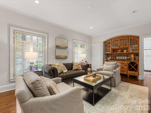 1201 Belgrave Place, Charlotte, NC 28203