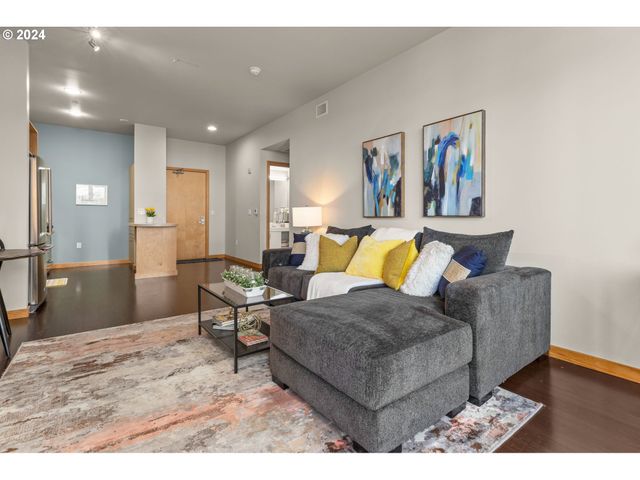 1255 Nw 9TH Ave, Portland, OR 97209