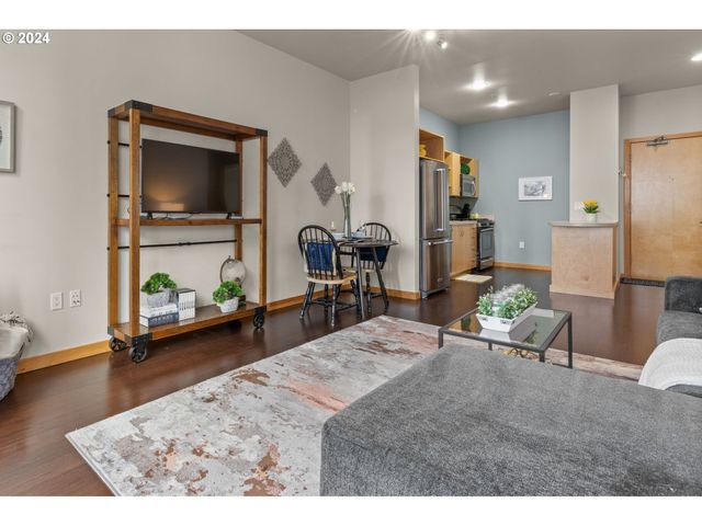 1255 Nw 9TH Ave, Portland, OR 97209