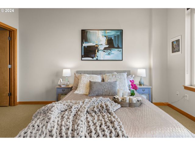 1255 Nw 9TH Ave, Portland, OR 97209