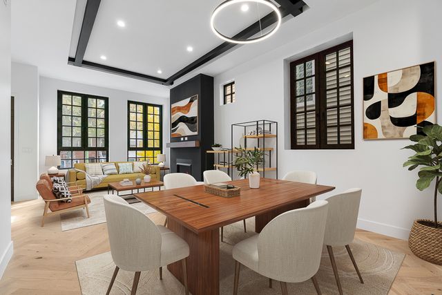 3446 N Oakley Avenue, Chicago, IL 60618