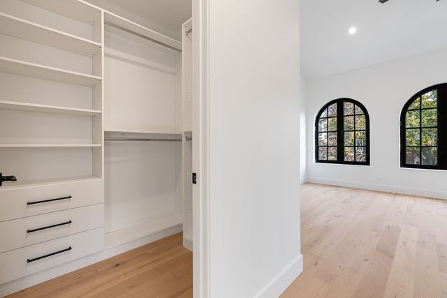 3446 N Oakley Avenue, Chicago, IL 60618