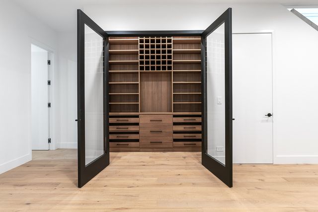 3446 N Oakley Avenue, Chicago, IL 60618