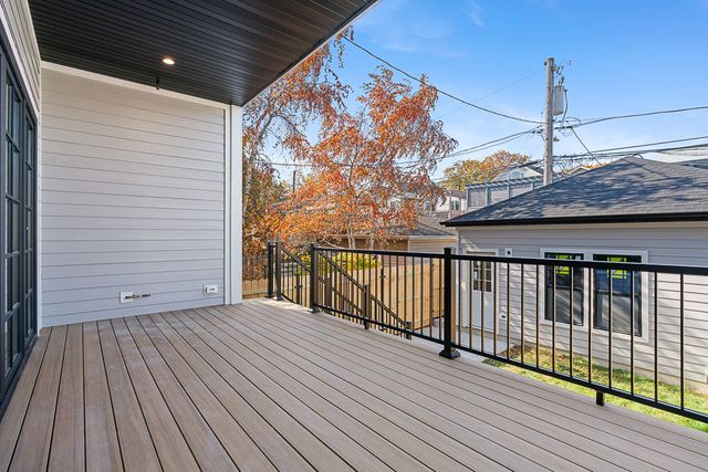 3446 N Oakley Avenue, Chicago, IL 60618