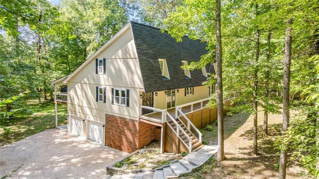 4806 Trailwood Drive, Greensboro, NC 27407