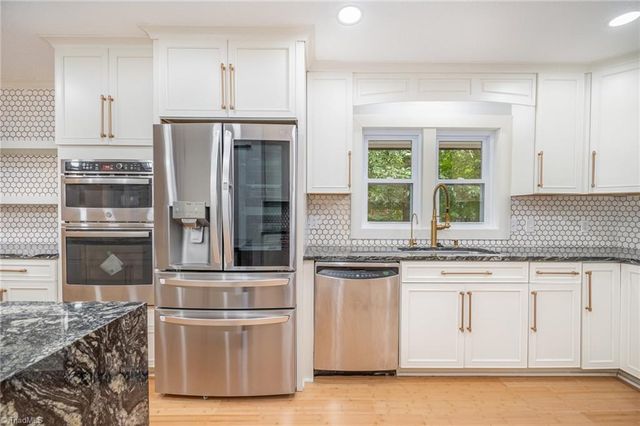 4806 Trailwood Drive, Greensboro, NC 27407