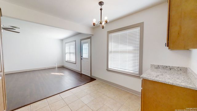 11214 JANET LEE DR, San Antonio, TX 78230