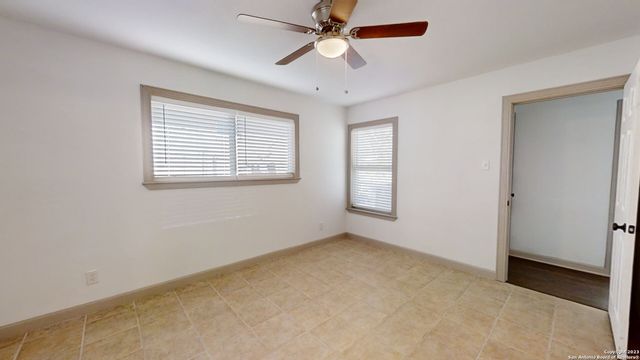 11214 JANET LEE DR, San Antonio, TX 78230