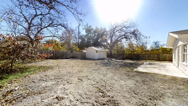 11214 JANET LEE DR, San Antonio, TX 78230
