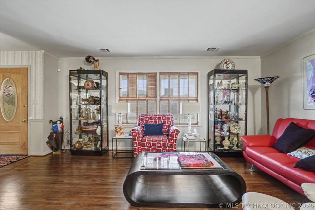 3755 S Braden Avenue, Tulsa, OK 74135