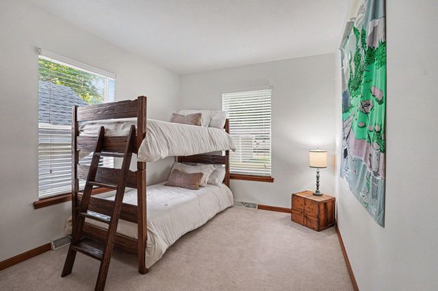 47292 Woodland Drive, Bangor, MI 49013