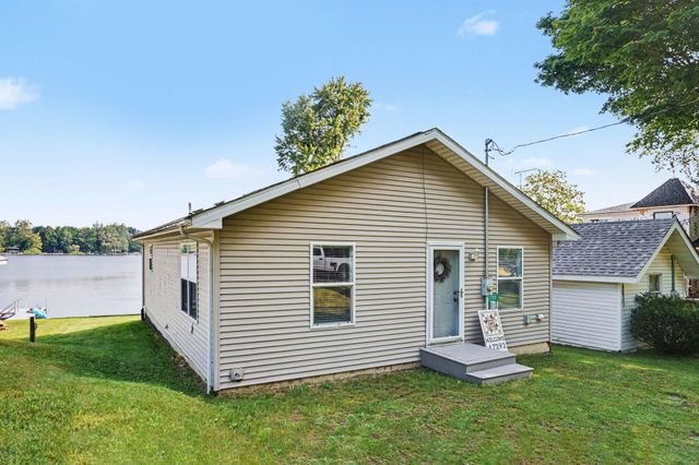 47292 Woodland Drive, Bangor, MI 49013
