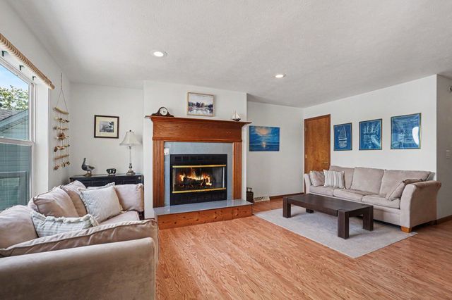 47292 Woodland Drive, Bangor, MI 49013