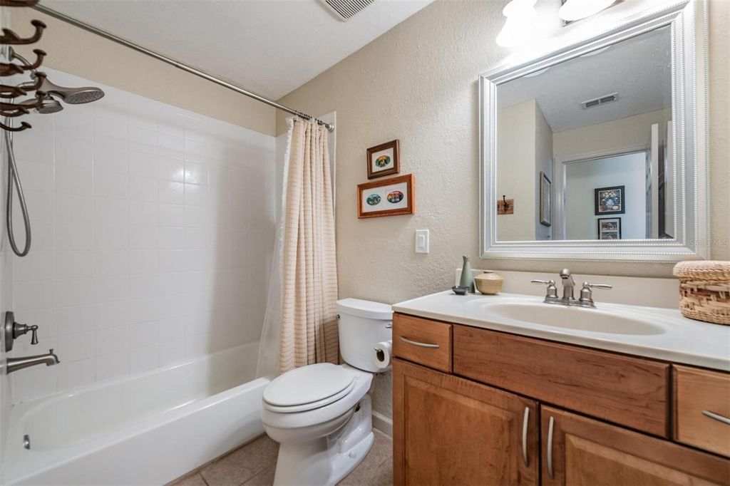 Image 16 of property listing at 10103 SAILWINDS BOULEVARD N 201, Largo, FL 33773