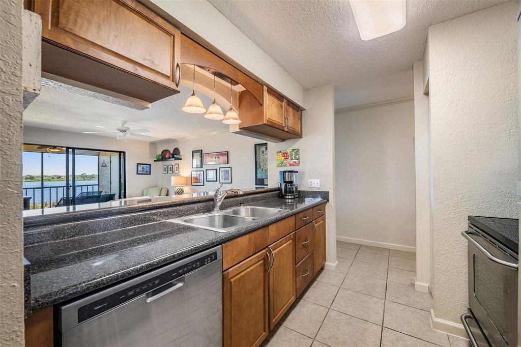 Image 24 of property listing at 10103 SAILWINDS BOULEVARD N 201, Largo, FL 33773