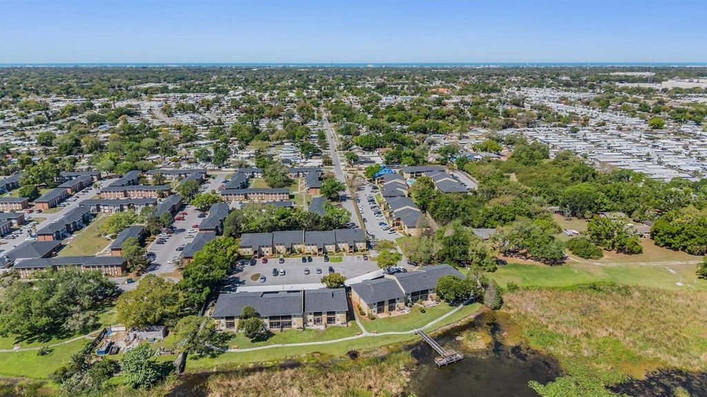 Image 34 of property listing at 10103 SAILWINDS BOULEVARD N 201, Largo, FL 33773