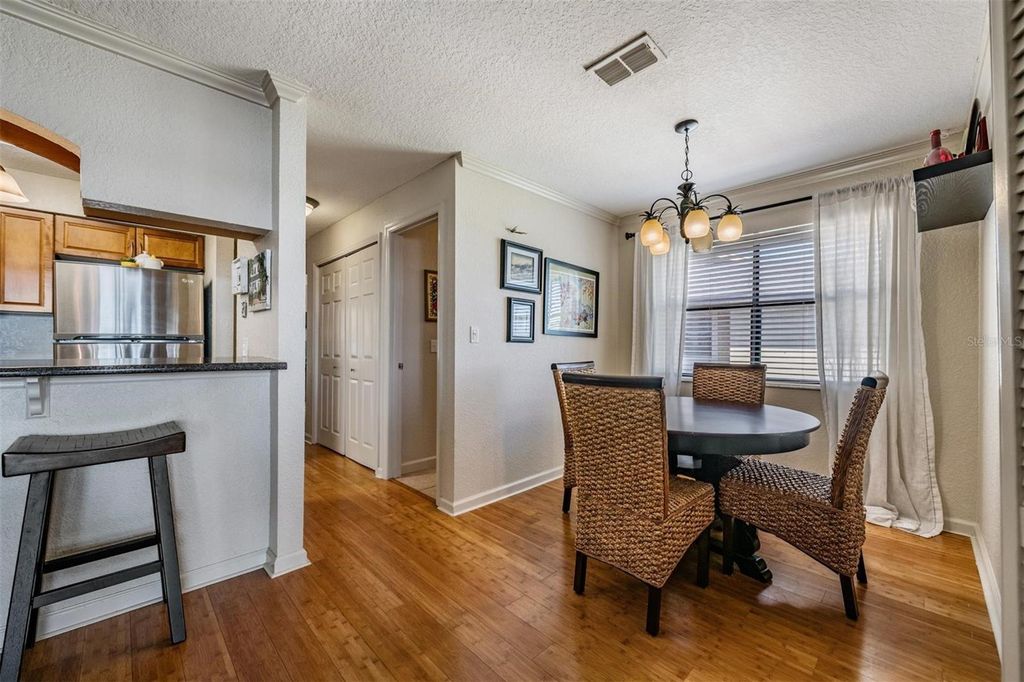 Image 7 of property listing at 10103 SAILWINDS BOULEVARD N 201, Largo, FL 33773