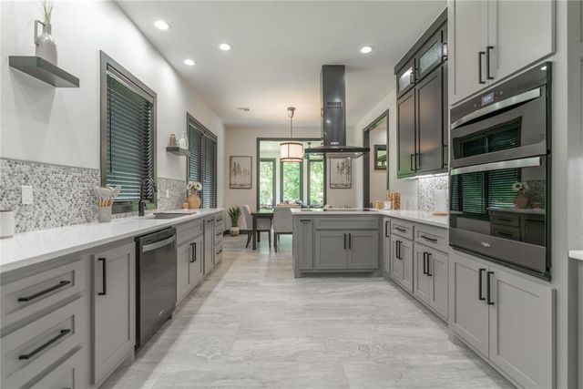 10124 NE 4th Street, Oklahoma City, OK 73130