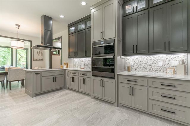 10124 NE 4th Street, Oklahoma City, OK 73130