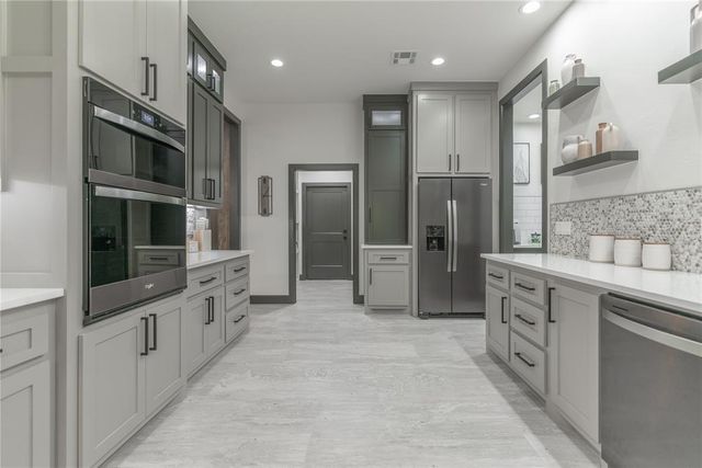 10124 NE 4th Street, Oklahoma City, OK 73130