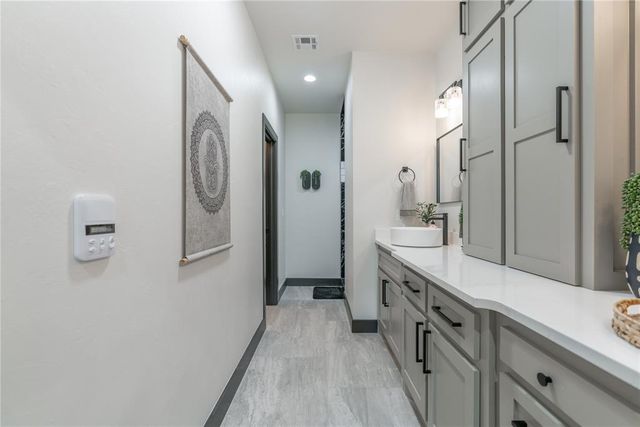 10124 NE 4th Street, Oklahoma City, OK 73130