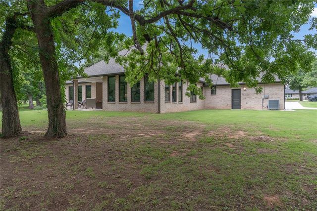 10124 NE 4th Street, Oklahoma City, OK 73130