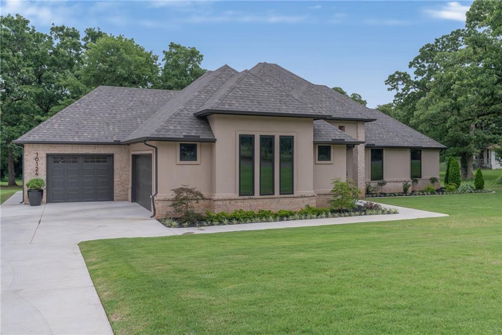 10124 NE 4th Street, Oklahoma City, OK 73130