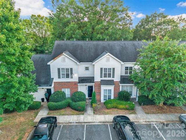 6349 Mallard View Lane, Charlotte, NC 28269