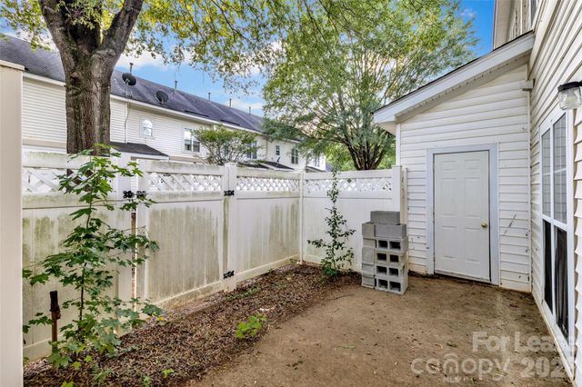 6349 Mallard View Lane, Charlotte, NC 28269