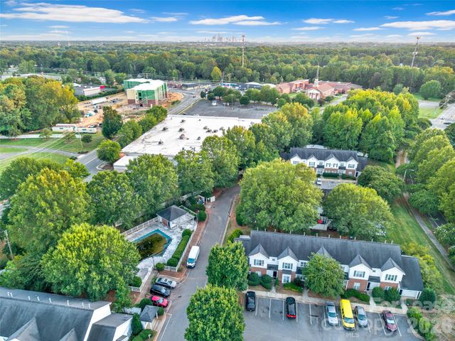 6349 Mallard View Lane, Charlotte, NC 28269