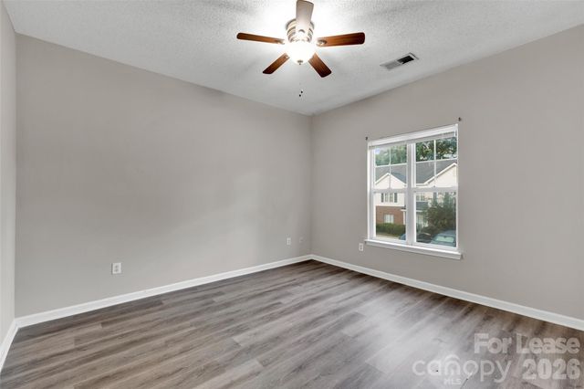 6349 Mallard View Lane, Charlotte, NC 28269