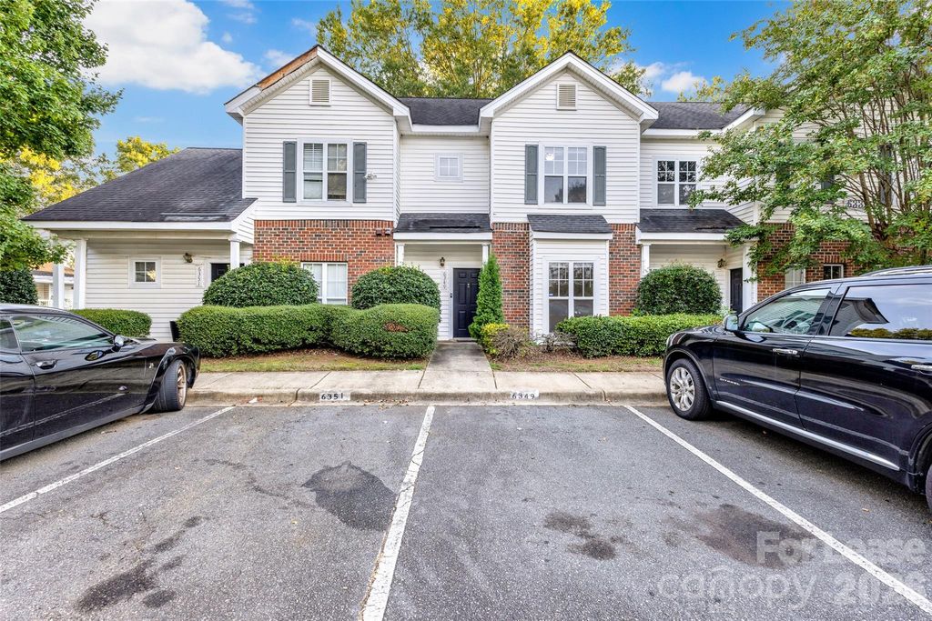 6349 Mallard View Lane, Charlotte, NC 28269