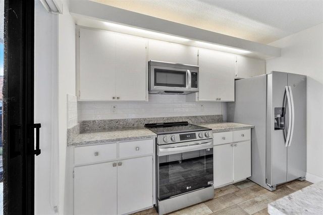 557 Green Springs Place, West Palm Beach, FL 33409