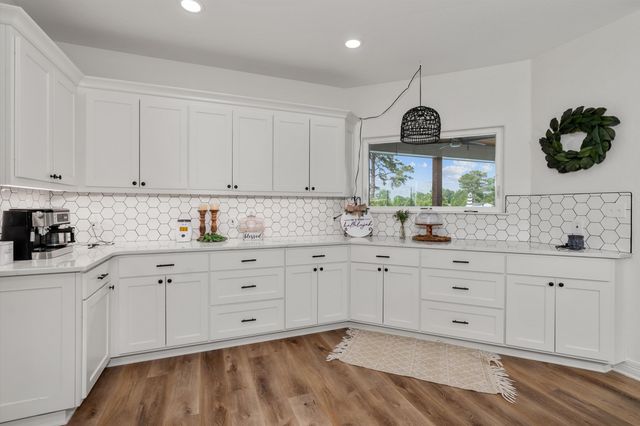 136 Clydesdale Ct, Gilmer, TX 75645