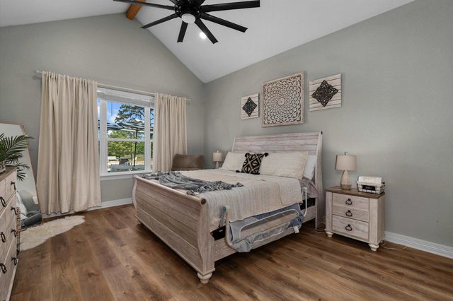136 Clydesdale Ct, Gilmer, TX 75645