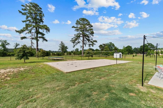 136 Clydesdale Ct, Gilmer, TX 75645