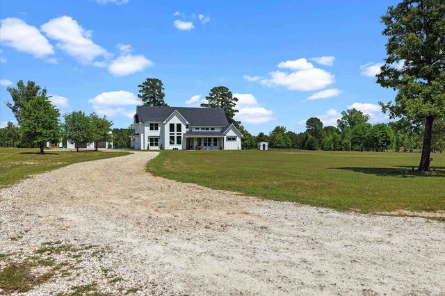 136 Clydesdale Ct, Gilmer, TX 75645