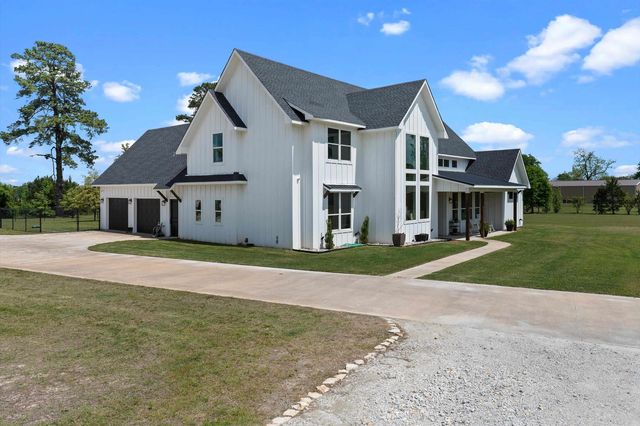 136 Clydesdale Ct, Gilmer, TX 75645