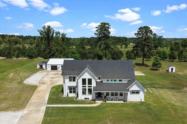 136 Clydesdale Ct, Gilmer, TX 75645
