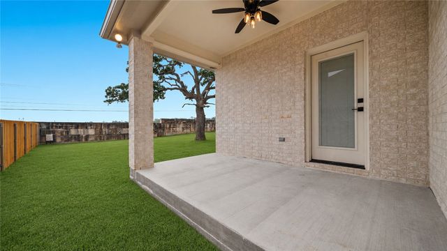 162 Buffalo Ridge Road, Giddings, TX 78942