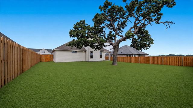 162 Buffalo Ridge Road, Giddings, TX 78942