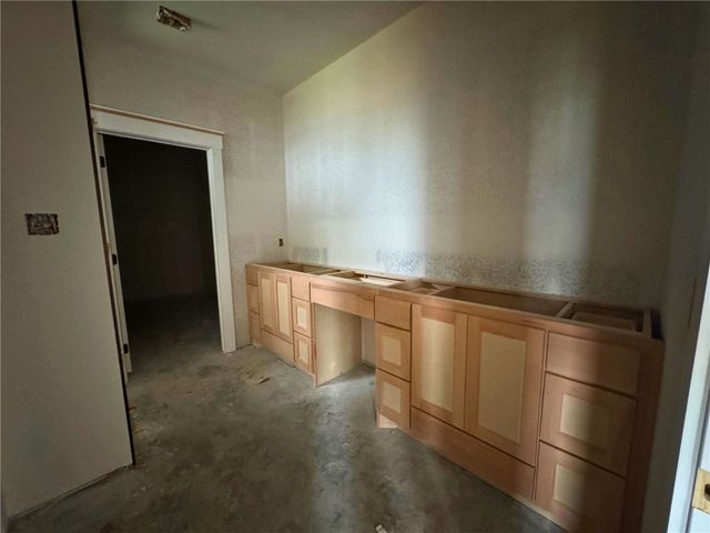 162 Buffalo Ridge Road, Giddings, TX 78942