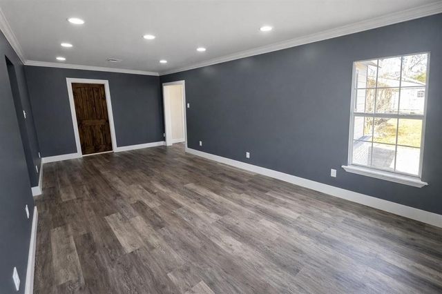 3714 Louisiana Avenue, Lake Charles, LA 70607