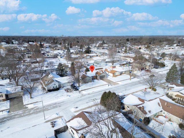 1201 S IRMA STREET, Appleton, WI 54915