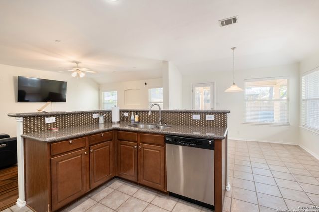 8927 Liberty View, Converse, TX 78109