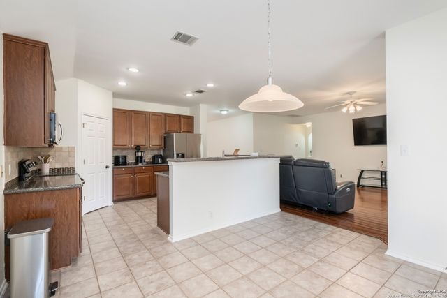 8927 Liberty View, Converse, TX 78109